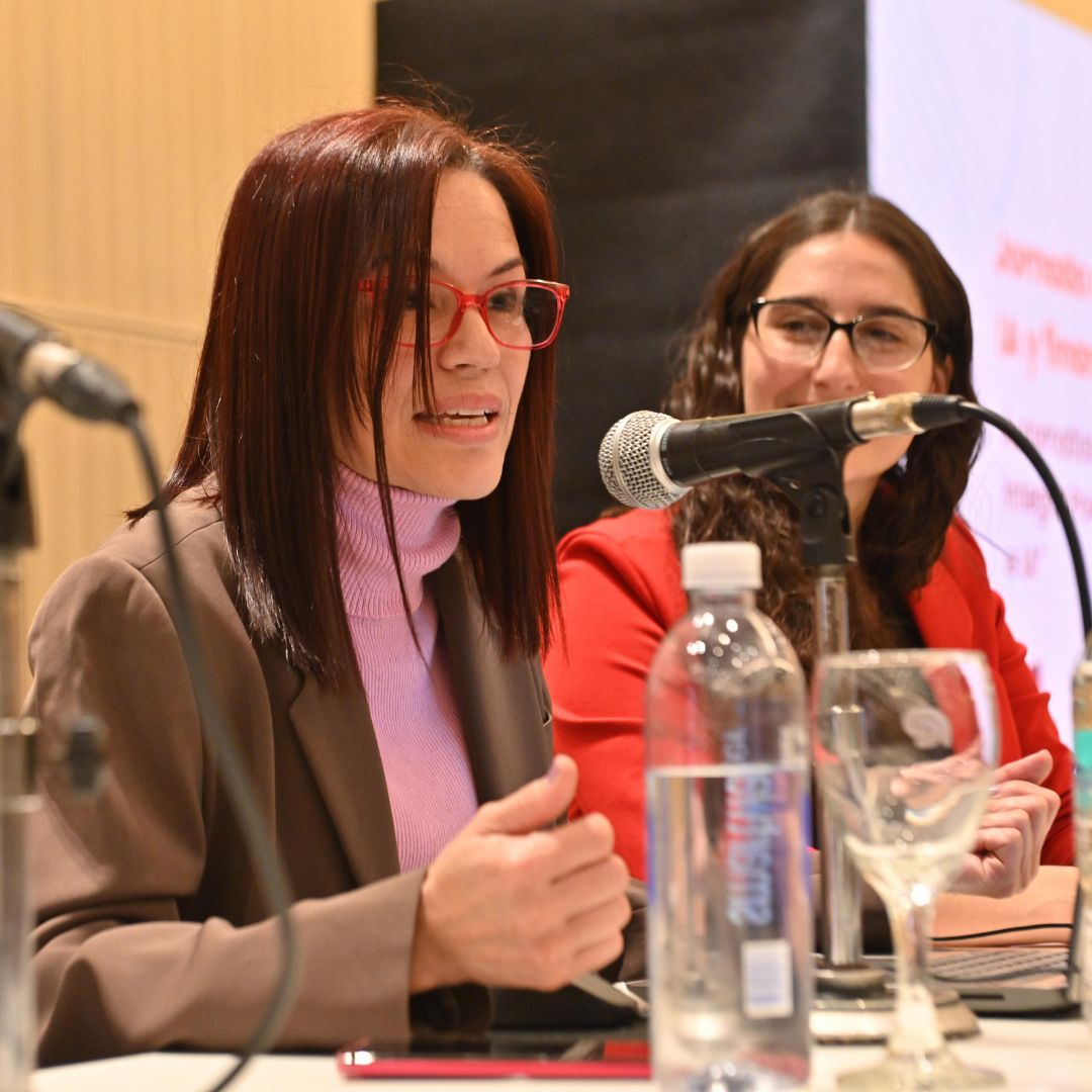 Nelly González en evento